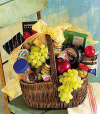 gourmet-and-fruit-basket.jpg (25542 bytes)